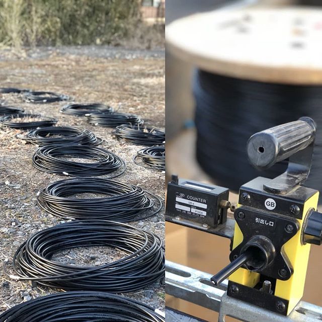 今日は野立て太陽光発電の電気配線を行いました。