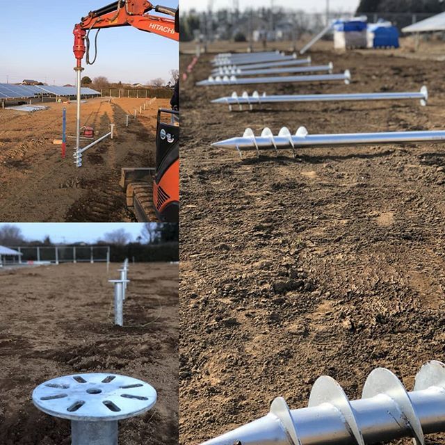 阿見町のお客様の野立て太陽光発電の杭打ちです。