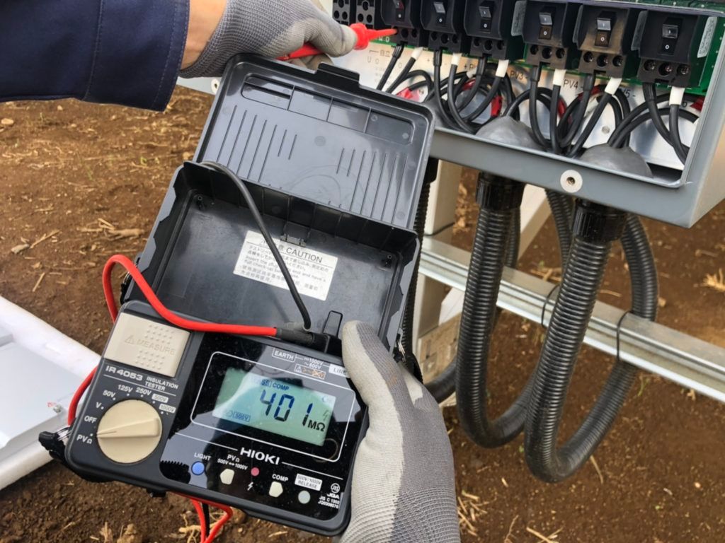 稲敷市　蓄電池　太陽光発電　自社施工　絶縁抵抗測定中！
