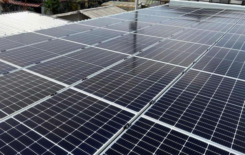 茨城県　龍ヶ崎市　蓄電池　太陽光発電　工事　業者　自社施工 　商業施設現場順調です！